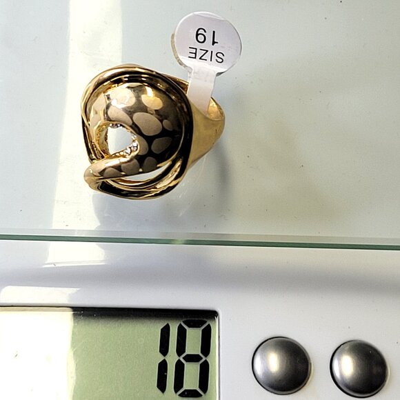 Gold and White Swirl Crystal Ring Size 8.5 - 8.75 Fashion Cocktail Ring - Picture 6 of 12